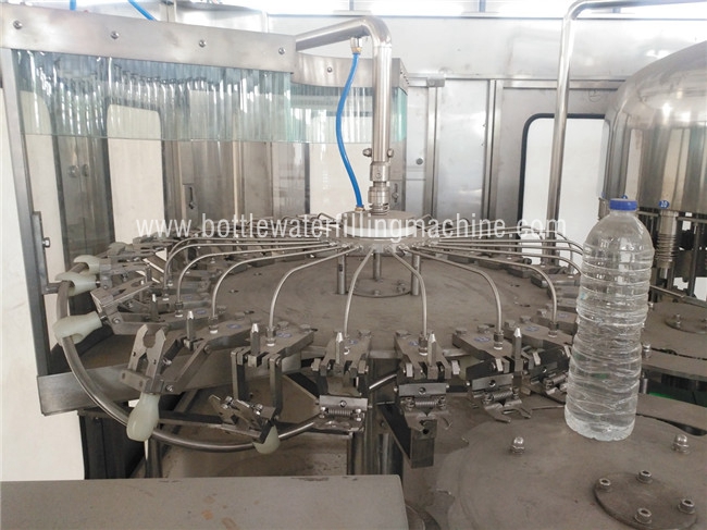 Máquina de embotellado del agua del control del PLC HMI para el tamaño de la botella 250-2000ml 1